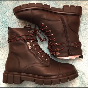 Women’s Black Boots